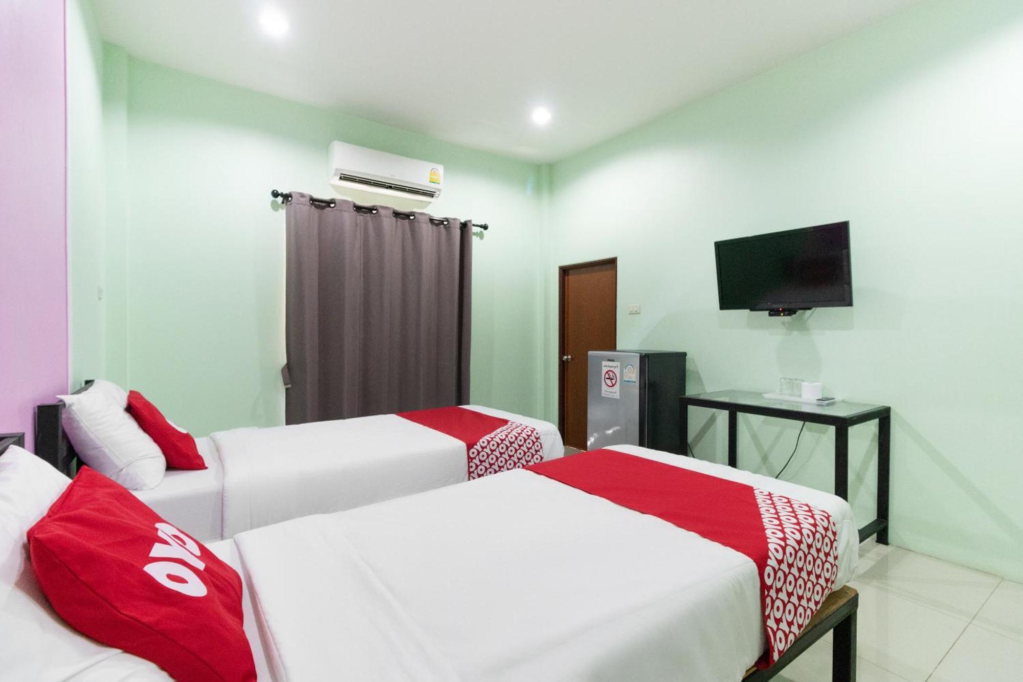 Oyo 1163 Eden Hostel Phuket Ngoại thất bức ảnh