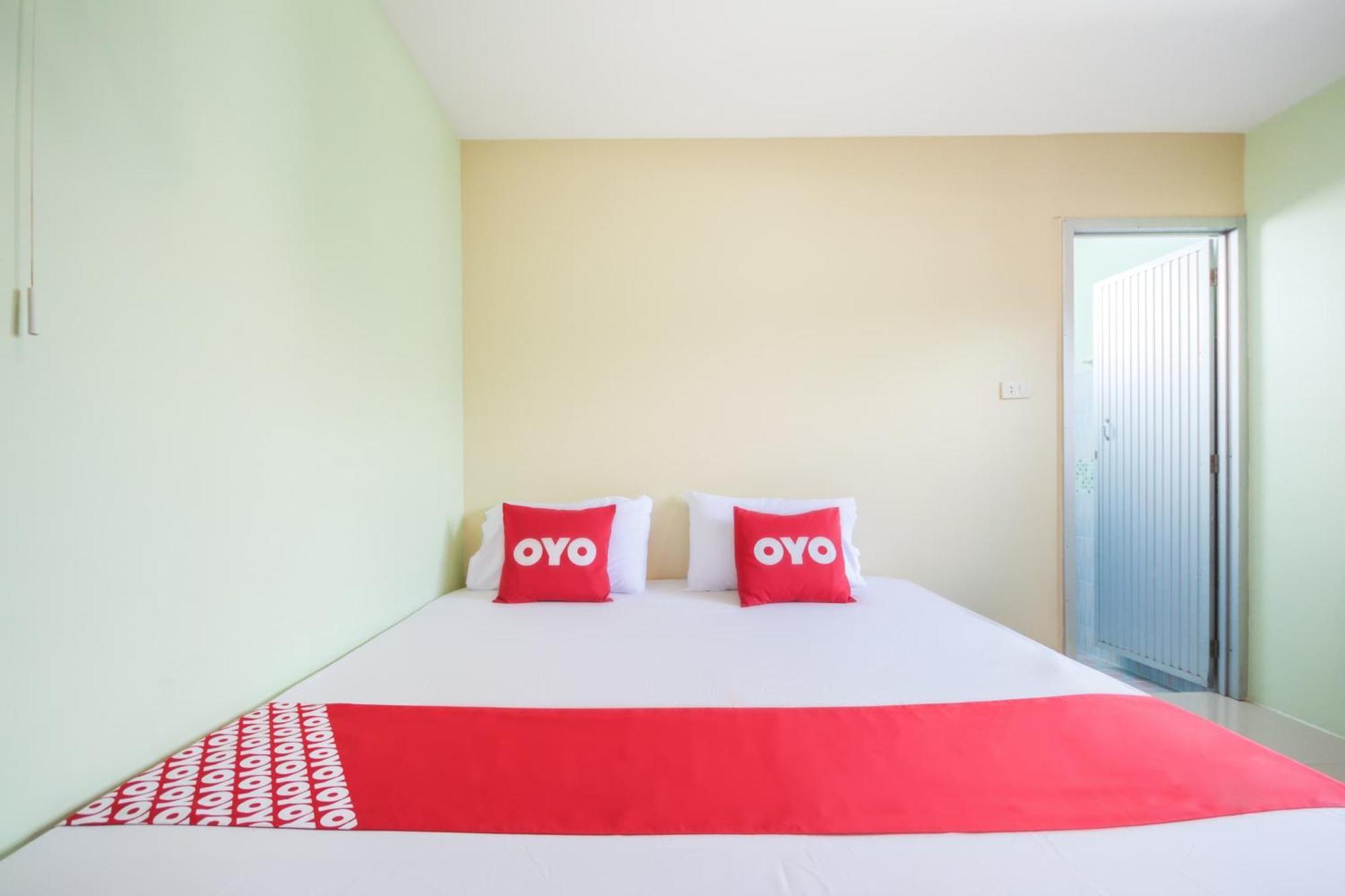 Oyo 1163 Eden Hostel Phuket Ngoại thất bức ảnh
