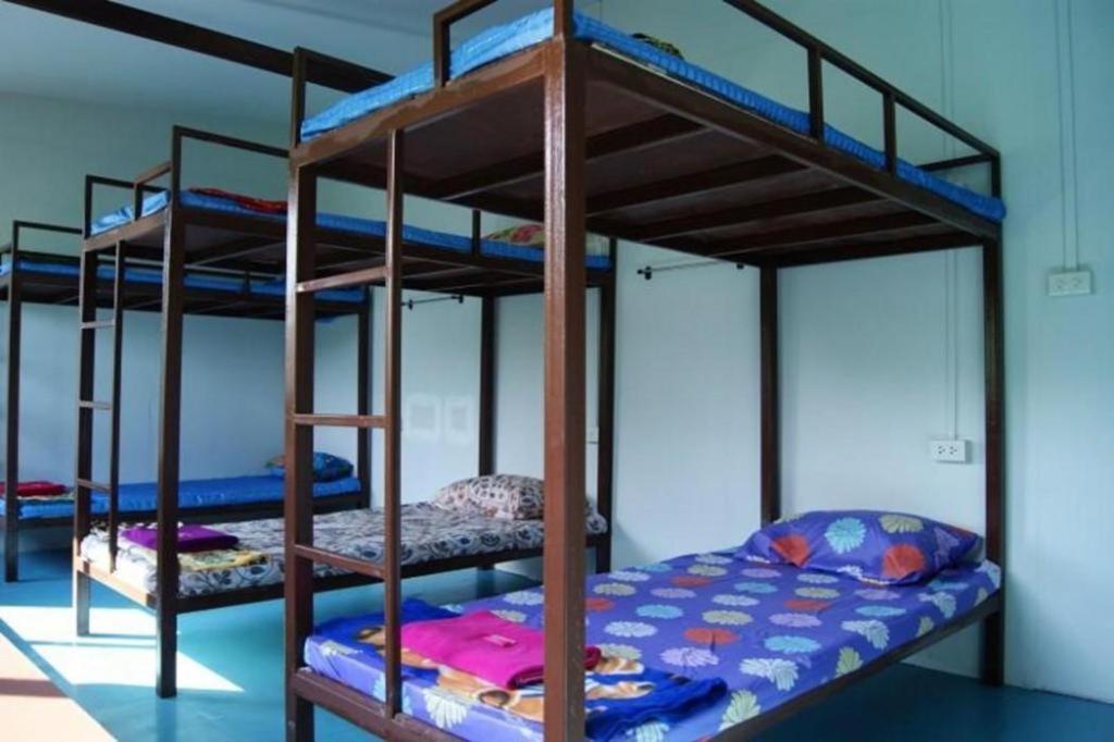 Oyo 1163 Eden Hostel Phuket Ngoại thất bức ảnh