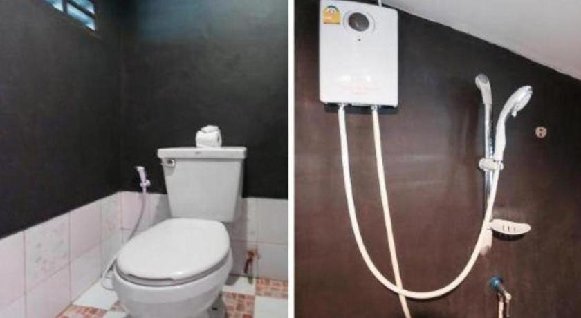 Oyo 1163 Eden Hostel Phuket Ngoại thất bức ảnh