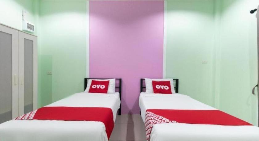 Oyo 1163 Eden Hostel Phuket Ngoại thất bức ảnh